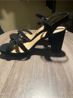 Black Strappy Block Heel Sandals - Women's Fashion Heels